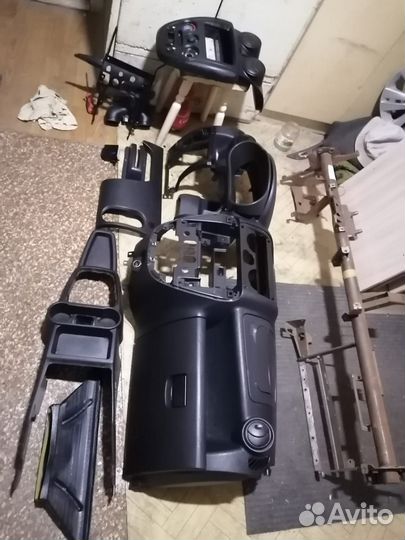 Панель Гранта свежая