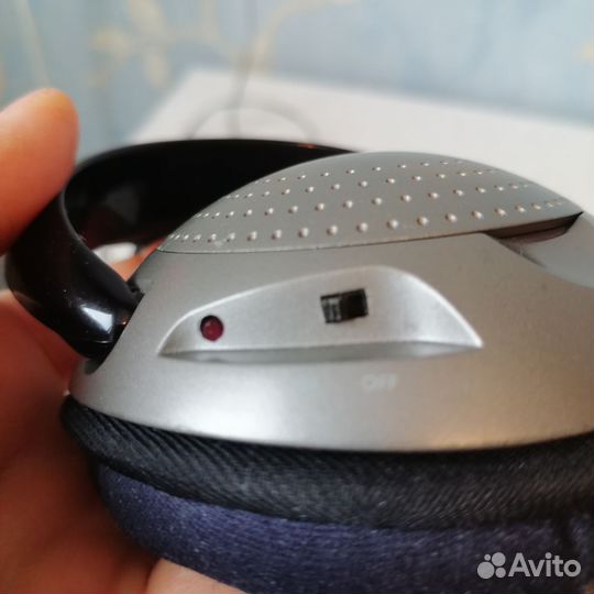 Беспроводные наушники Philips shc 2000