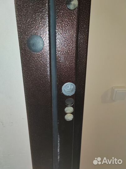 Дверь входная металлическая