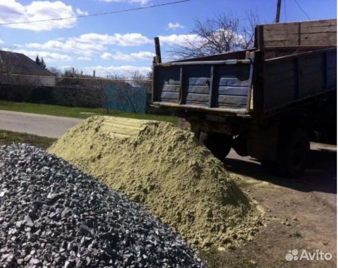 Плодородная земля, песок, щебень с доставкой