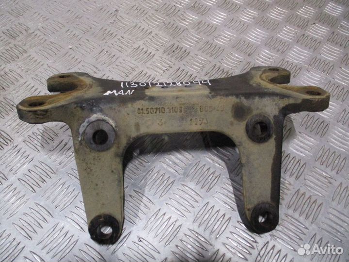 Кронштейн энергоаккумулятора MAN 81507103109