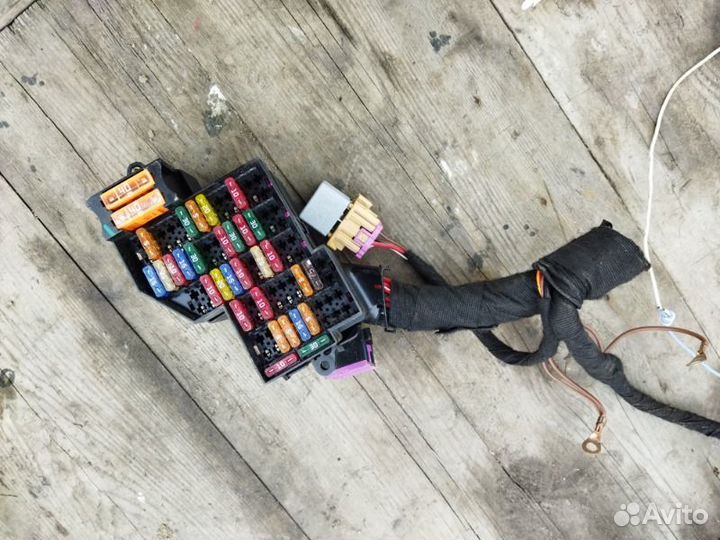 Блок предохранителей Volkswagen Touareg 7L6 BMV