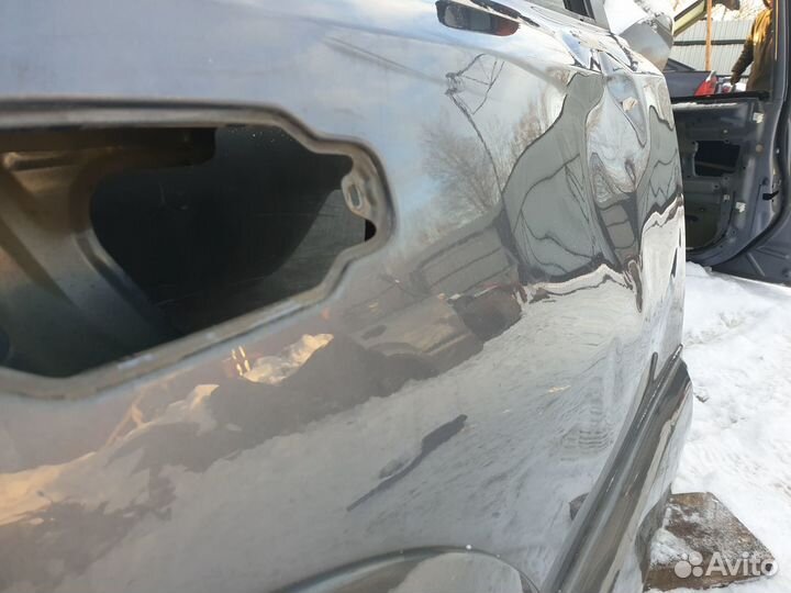 Дверь задняя правая Kia Sorento 1 Соренто