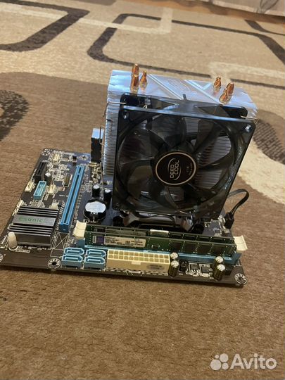 Материнская плата с процессором