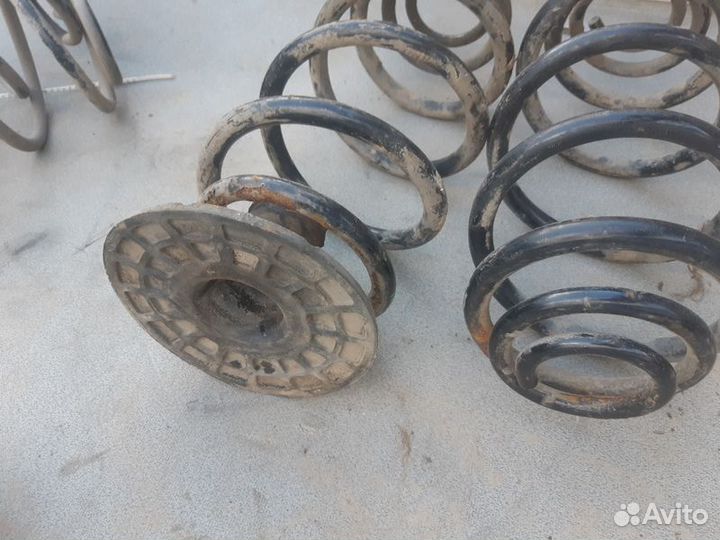 Пружина задняя Opel Astra