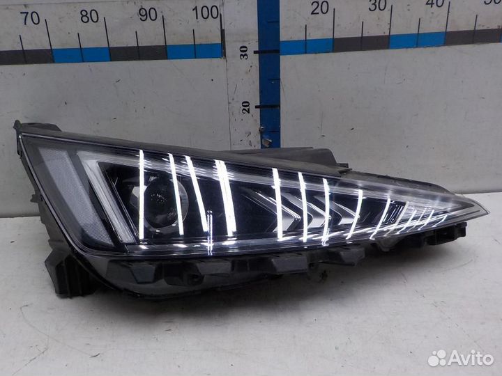 Фара правая Hyundai Elantra
