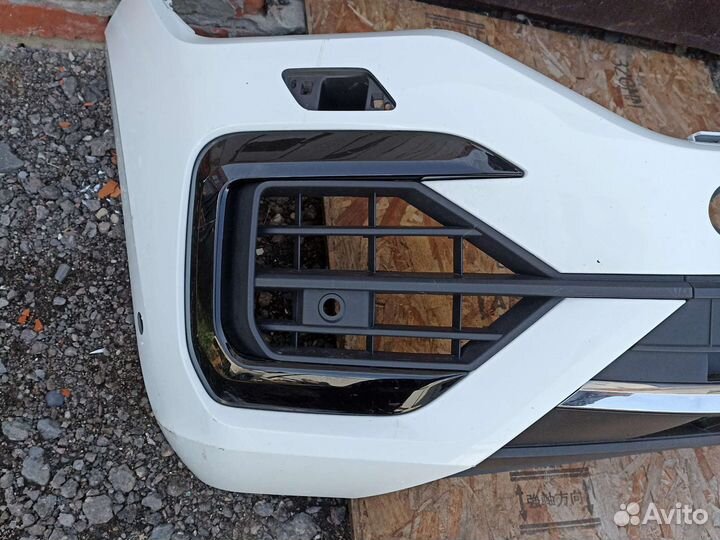 Бампер передний Volkswagen Touareg 3 CR7 2018-Н.В