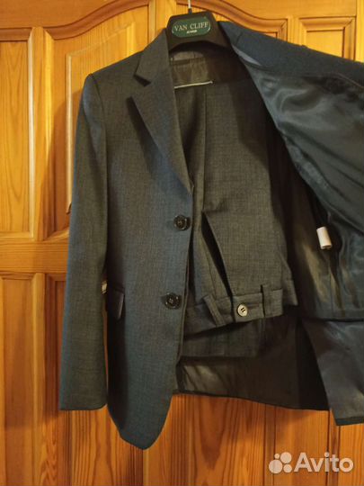 Школьная форма костюм 3ка (пиджак,желетка,брюки)