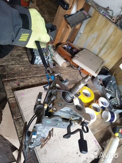 Механизм переключения кпп Toyota Sequoia UCK45