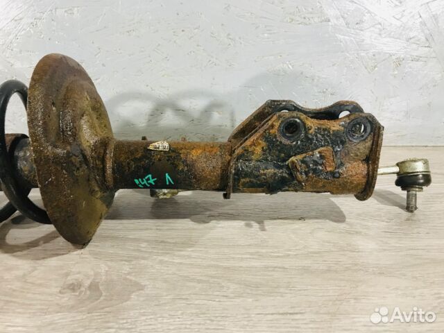 Стойка передняя правая LADA vesta 1.6 мт седан