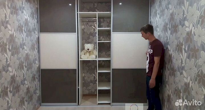 Шкаф двухстворчатый