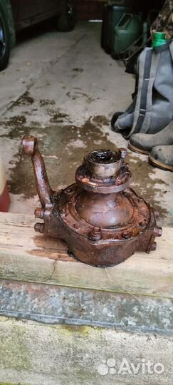 Поворотный кулак