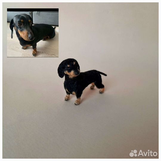 Миниатюрная игрушечная собачка такса