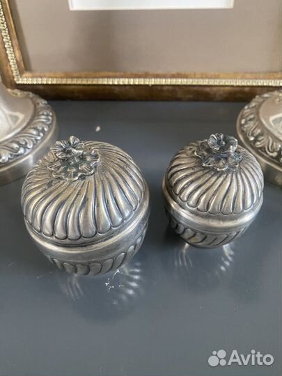 Старинная серебряная шкатулка