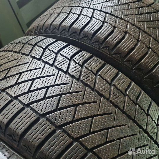 Continental ContiVikingContact 6 225/55 R16 97T