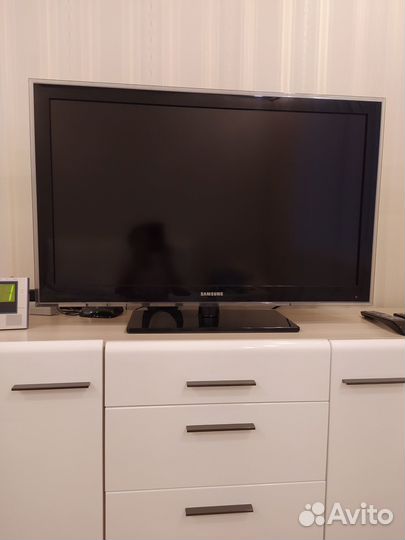 Телевизор samsung