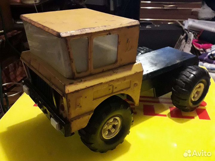 Огромный грузовик Италия, СССР