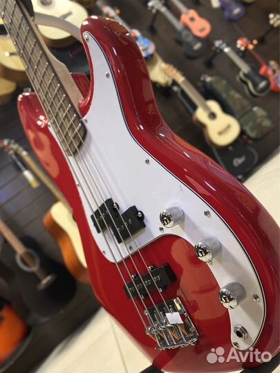 Бас гитара Homage Heb710