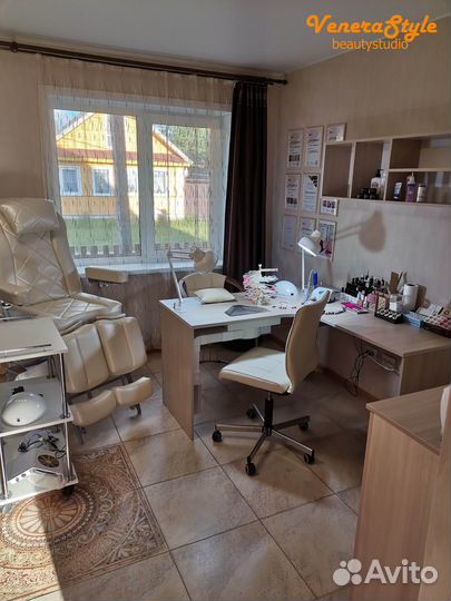 Маникюр Педикюр Брови