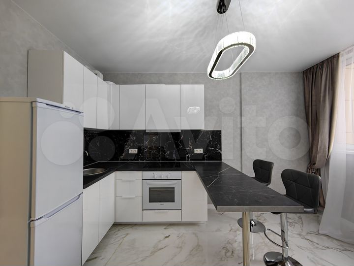 1-к. квартира, 37 м², 4/17 эт.