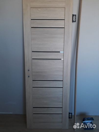 Дверь межкомнатные с коробкой новая 70200