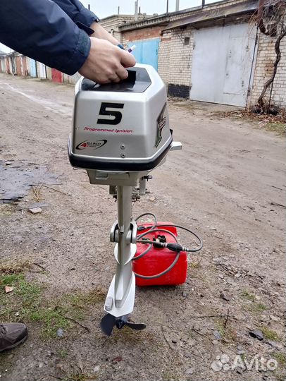 Мотор лодочный honda 5