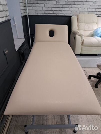 Массажный стол с электроприводом