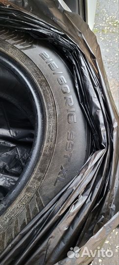 Nokian Tyres Hakkapeliitta 8 215/60 R16