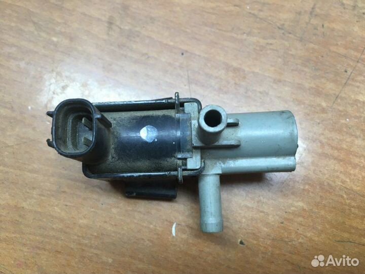 Клапан вакуумный Toyota Opa 2000 - 2005