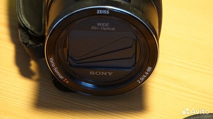 Видеокамера Sony FDR AX-53