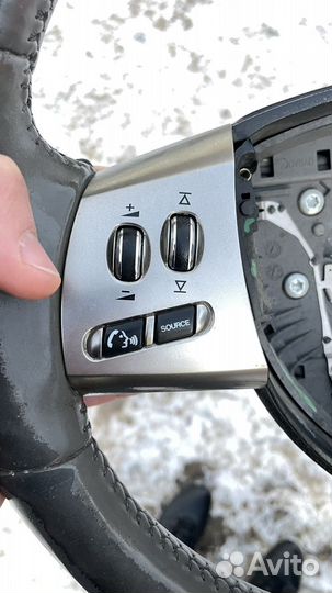 Руль Jaguar XF 2008-2012