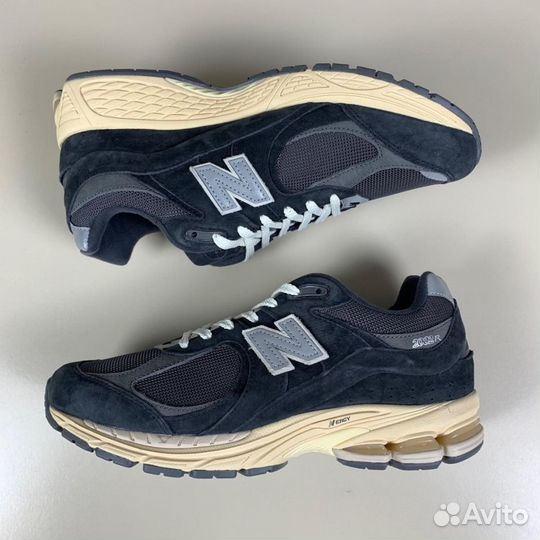 Кроссовки New Balance 2002R