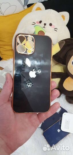 Чехлы на iPhone 13 Pro Max