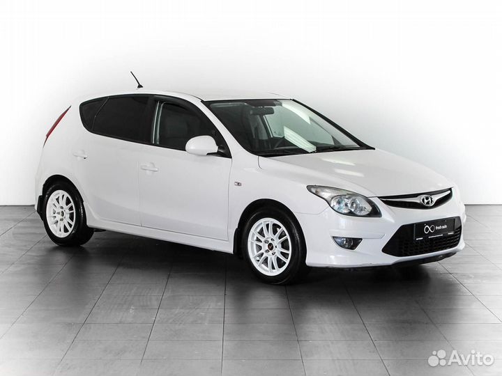 I30 2011. I30 2011. I30 2011. I30 2011. Хендай i30 2011 года.