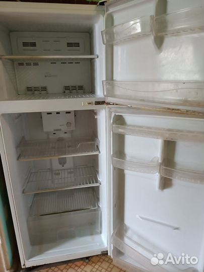 Холодильник бу 10000 т.р