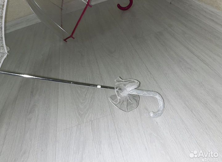Не применяли Зонт свадебный и прозрачный зонтик