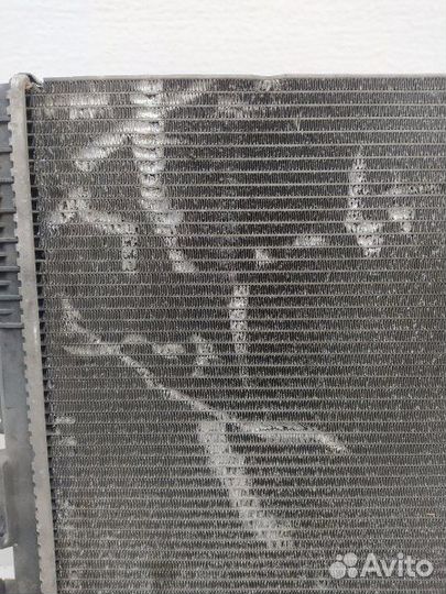 Б/У Б/У Радиатор (основной) Европа. 2.0DCI не