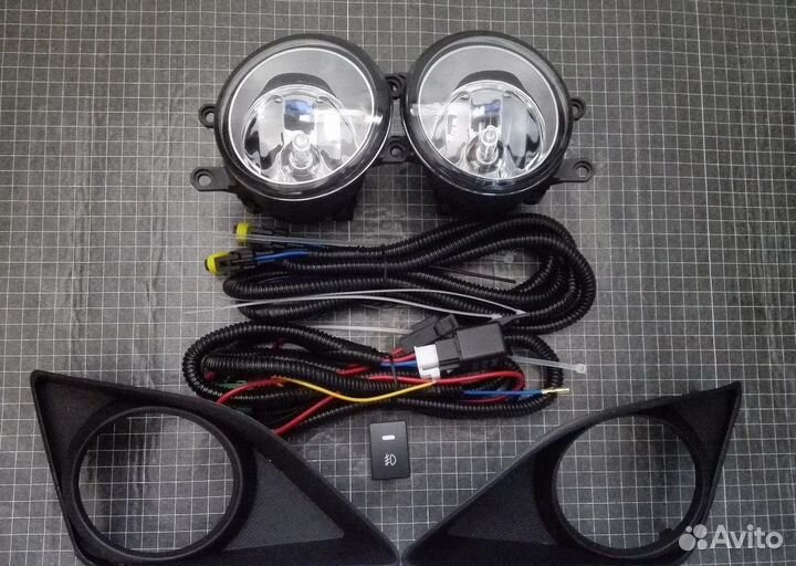 Комплект туманок Toyota Corolla E150 06-10