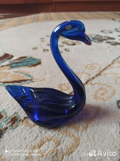 Статуэтка лебедь