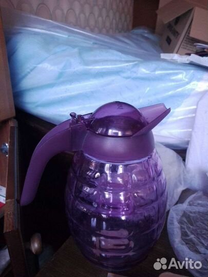 Графины, вазы, хлебница