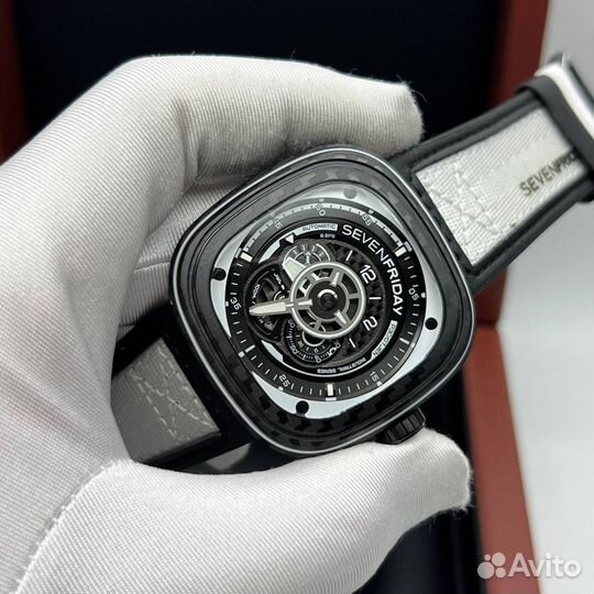 Часы SevenFriday SF-P3C/07