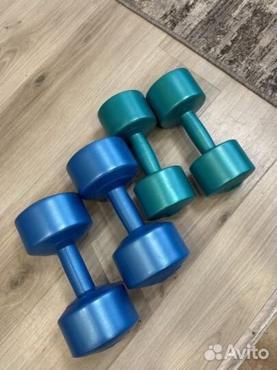 Гантели 2 штуки по 5 кг и гантели 2 штуки по 3 кг