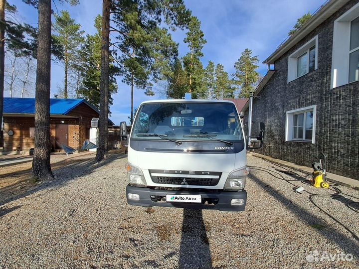 Mitsubishi Fuso Canter с КМУ, 2013