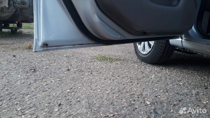 Дверь левая передняя nissan sunny b15