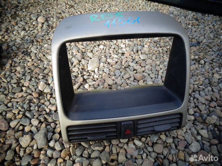 Рамка магнитофона Honda Cr-V RD4