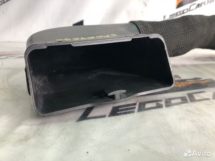 Воздухозаборник Kia Sportage D4EA 2007