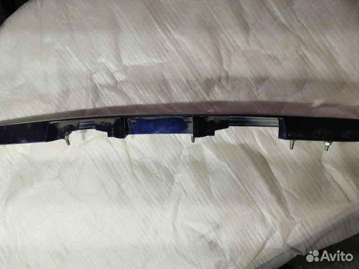 Накладка крышки багажника Toyota Corolla E150 1.6