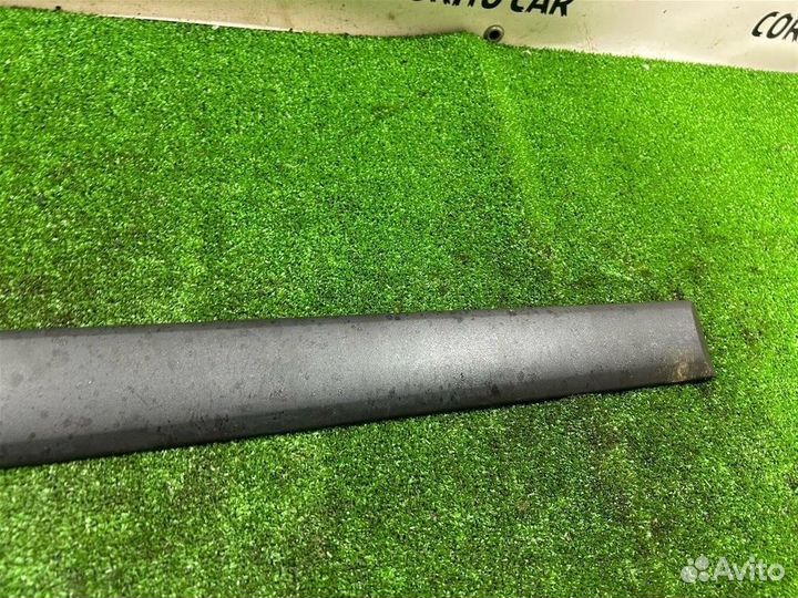 Молдинг двери передний правый Kia Rio 2 JB G4EE