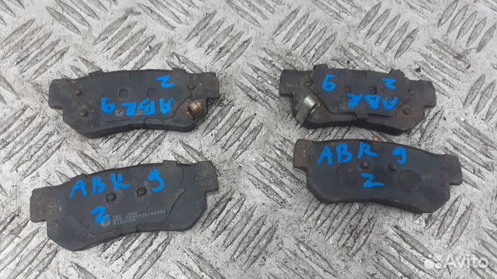 Тормозные колодки Kia Sportage 2 2005