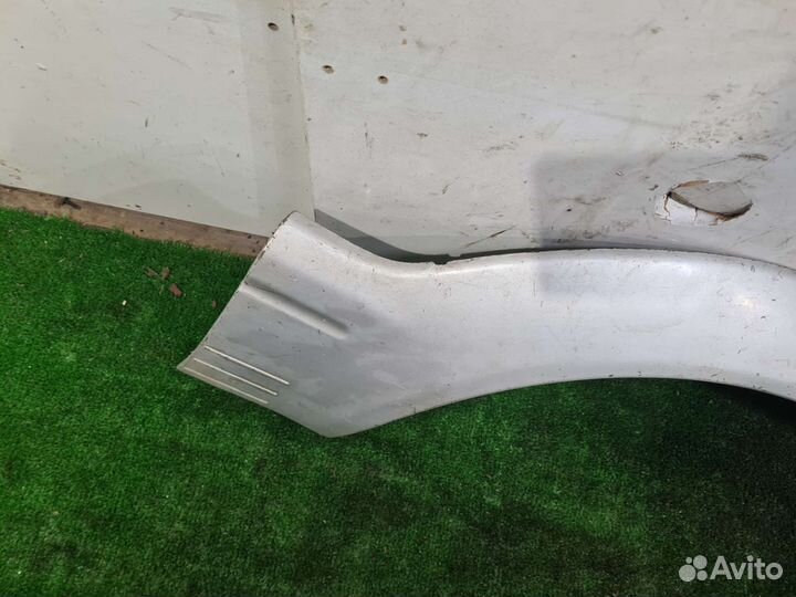 Молдинг крыла правое переднее Daihatsu Terios